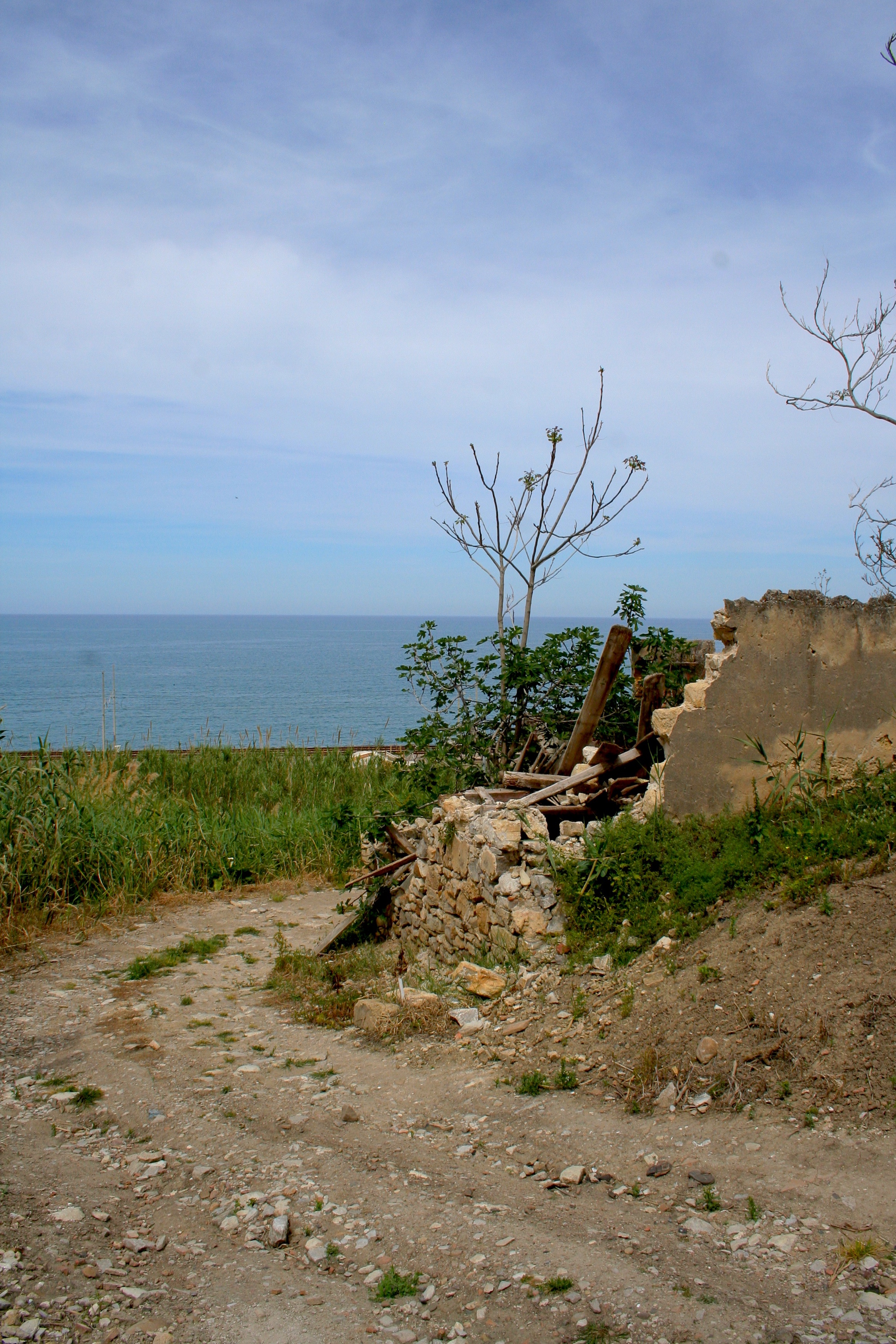 Ruin, 100 meters from the